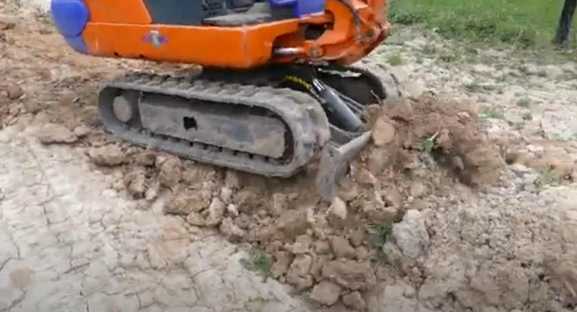 экскаватор Hitachi EX22